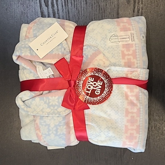 Character Club ready to gift 2 peice fleece pastel Pajamas - Picture 2 of 7